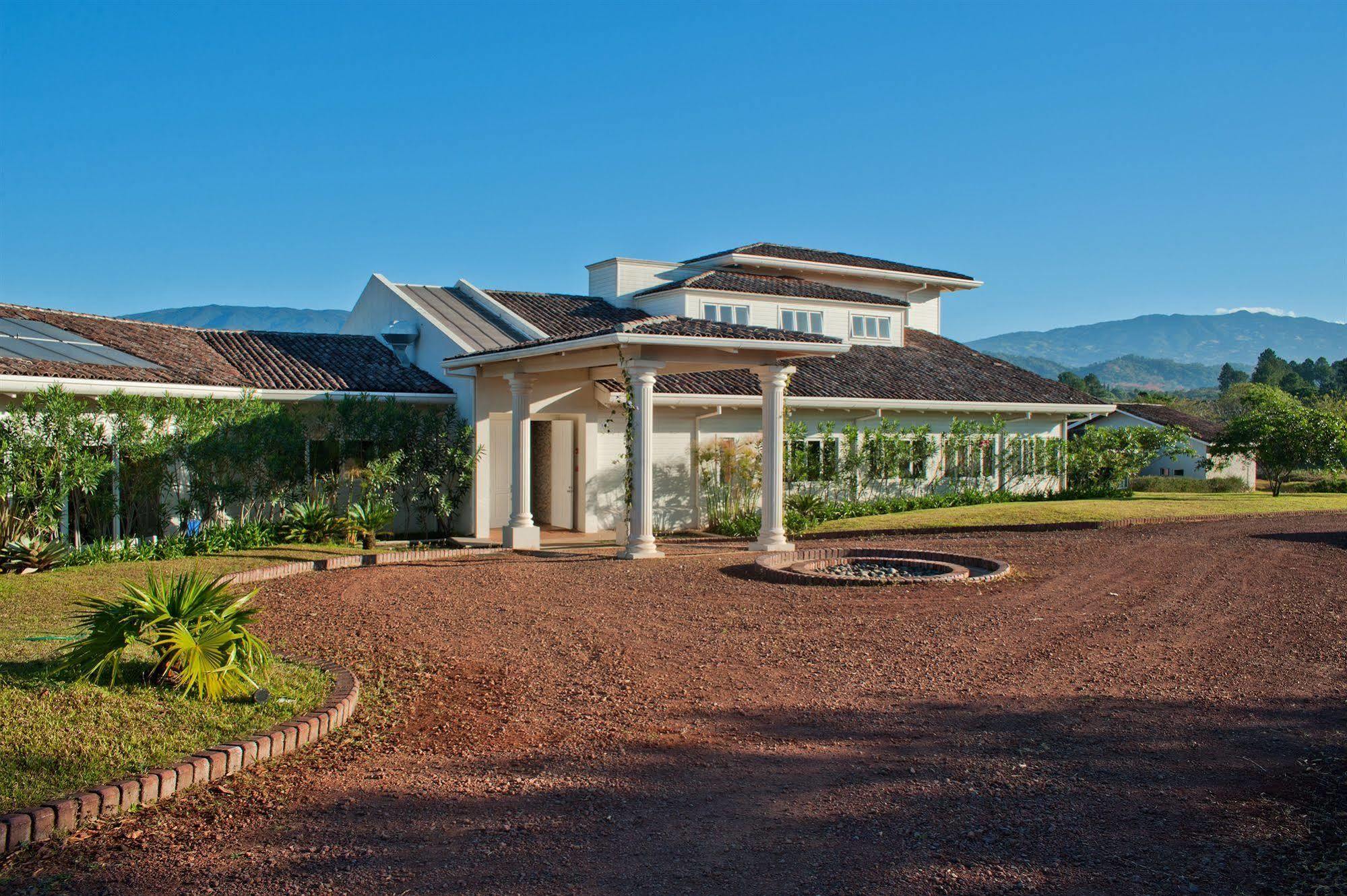 Asclepios Wellness & Healing Retreat Hotel Alajuela Exterior photo